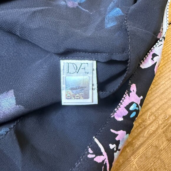 Diane von Furstenberg | Size M | Lexi Top in Floral Daze - Picture 7 of 12